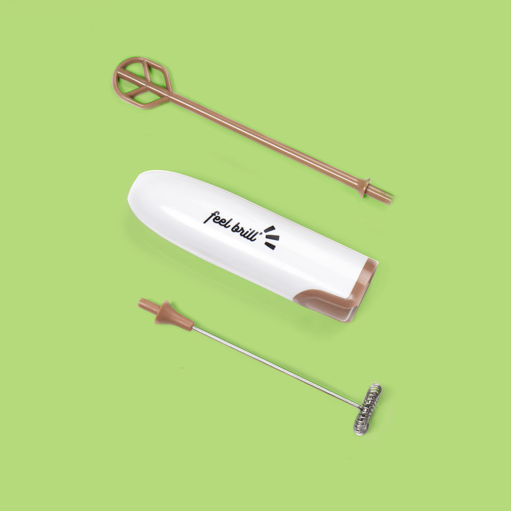 Moderní čajová souprava matcha